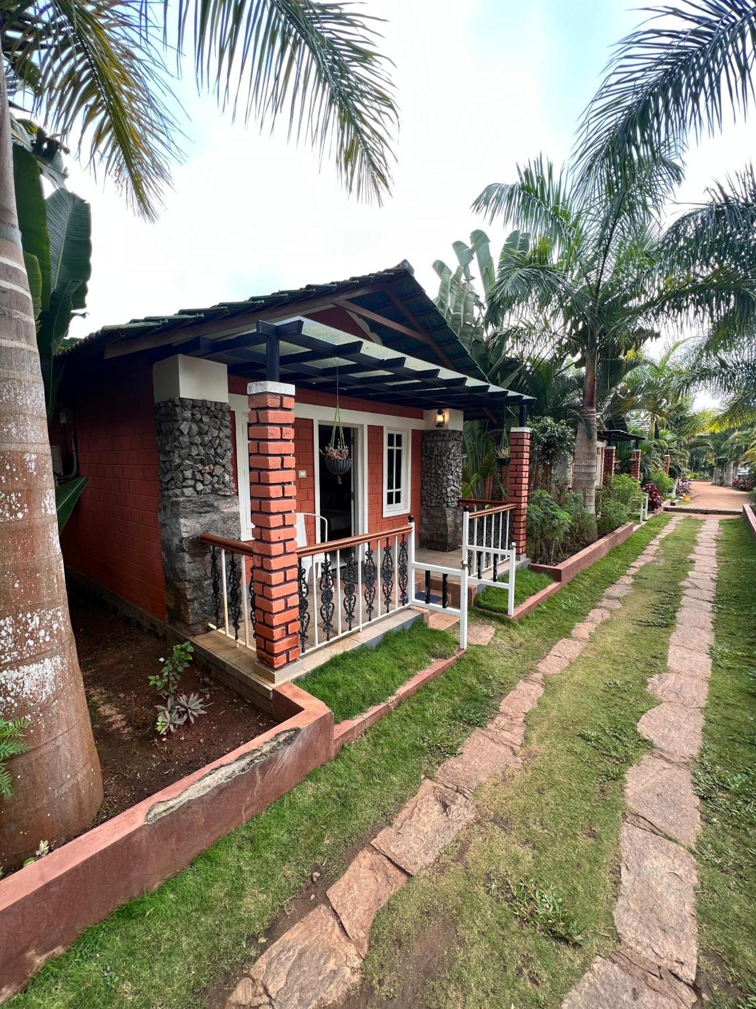 Coorg Nesara Hotel And Resort Kushālnagar エクステリア 写真